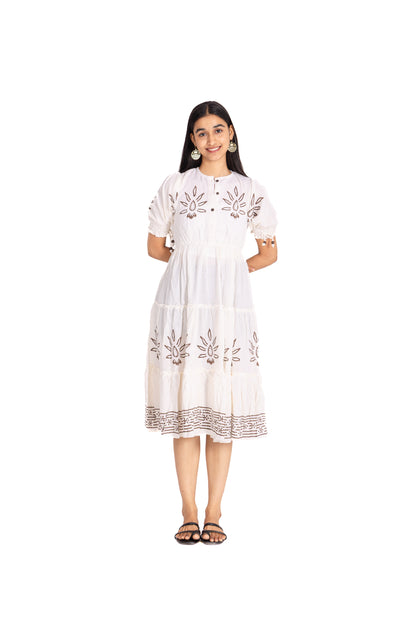 White Block Print Tiered Midi Dress: Puff Sleeves with Brown Floral Motifs