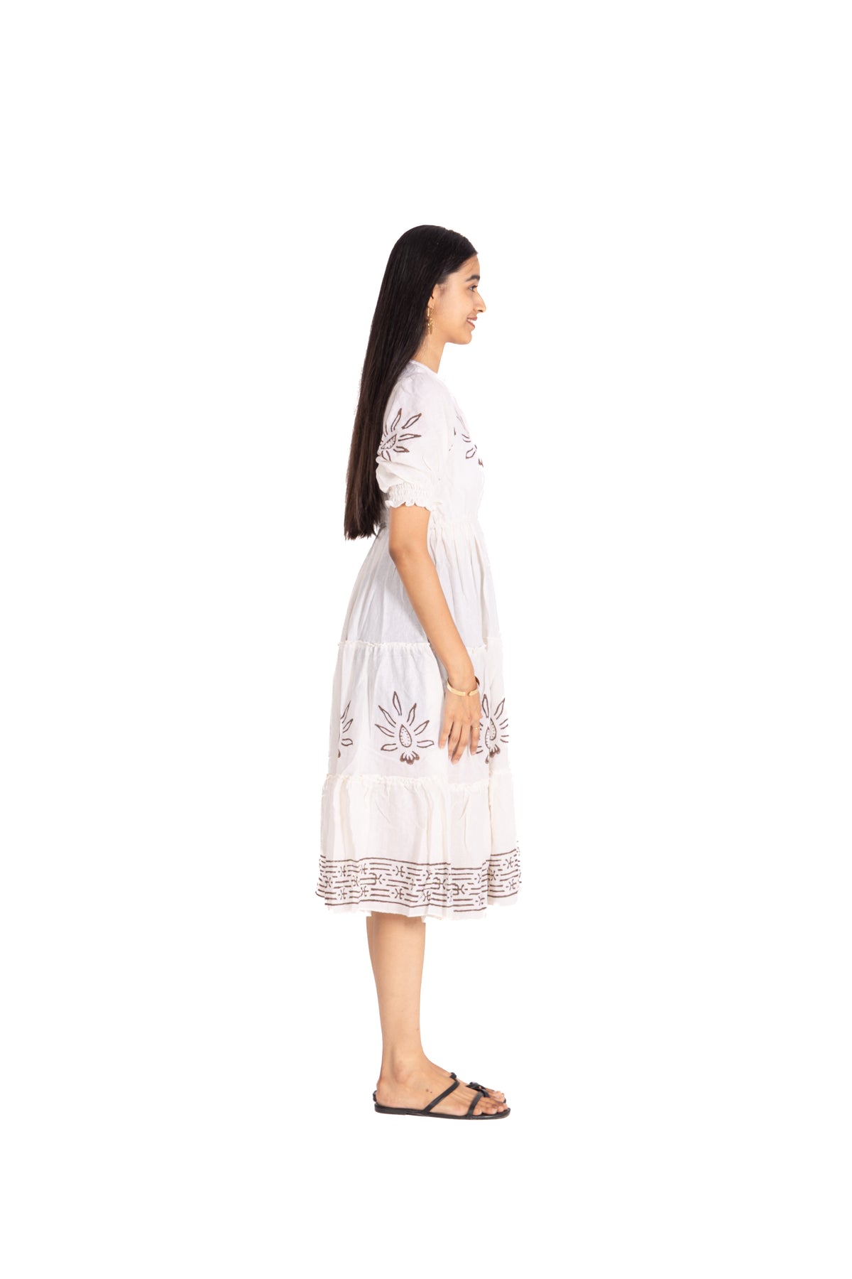 White Block Print Tiered Midi Dress: Puff Sleeves with Brown Floral Motifs