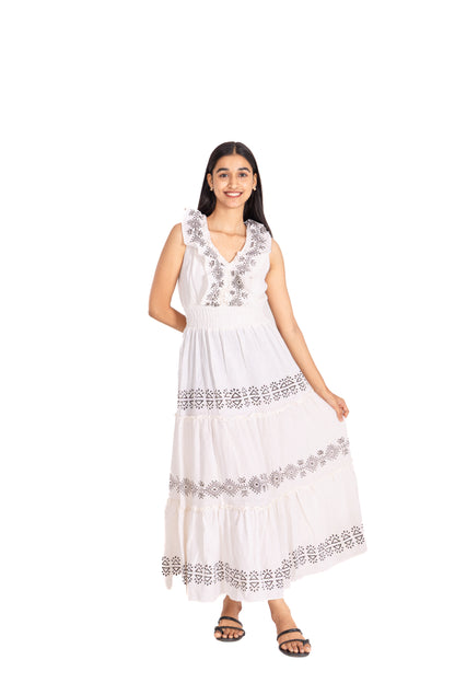 White Block Print Tiered Maxi Dress: Ruffle V-Neck with Smocked Waist