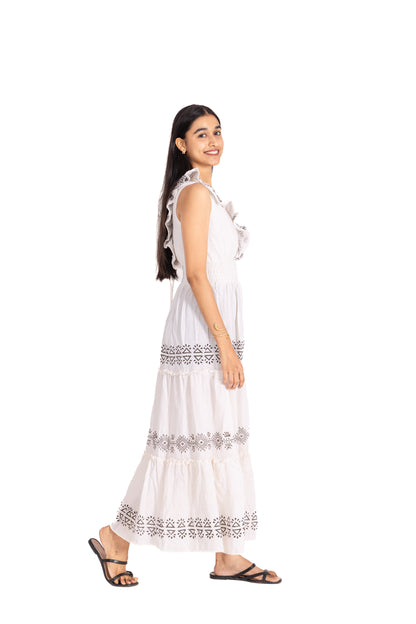 White Block Print Tiered Maxi Dress: Ruffle V-Neck with Smocked Waist