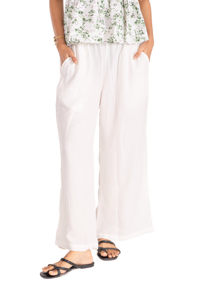 White Elastic Waist Palazzo Pants: Relaxed Wide-Leg with Side Pockets