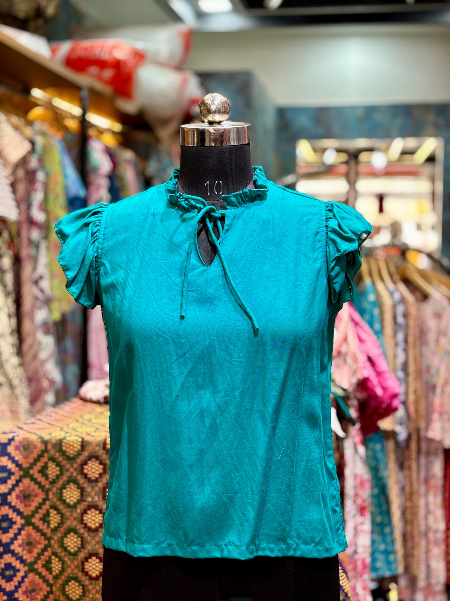 frill ruffel top