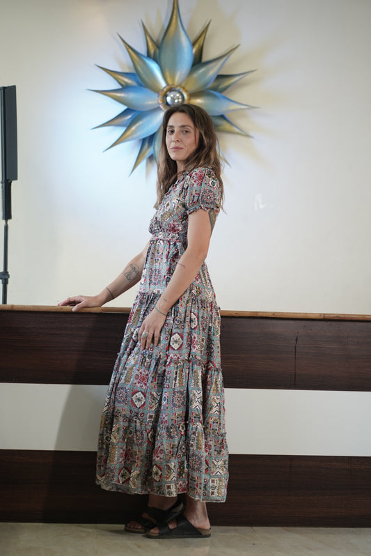 body frill dress