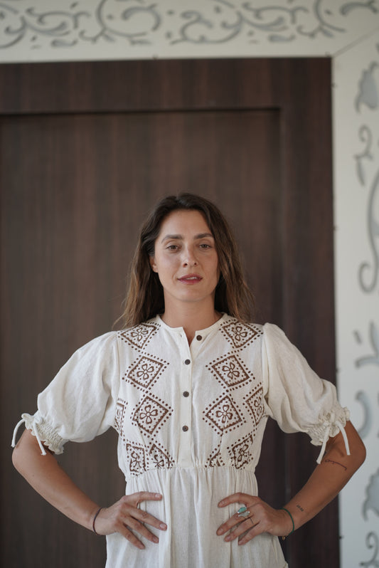 button short jute dress